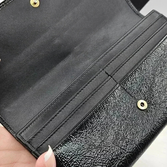 Belle de Jour patent leather wallet - Picture 8 of 16